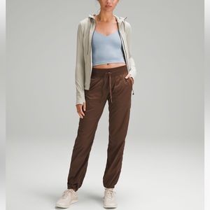 Lululemon Dance Studio Mid-Rise Full
Length Pant